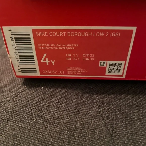 Nike court borough low 2